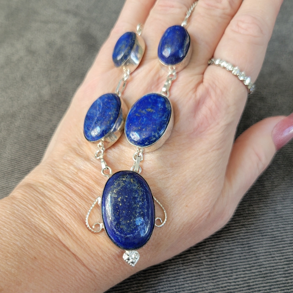 Elegant Unique Blue Lapis Lazuli Stone and Silver Necklace - Picture 3 of 9